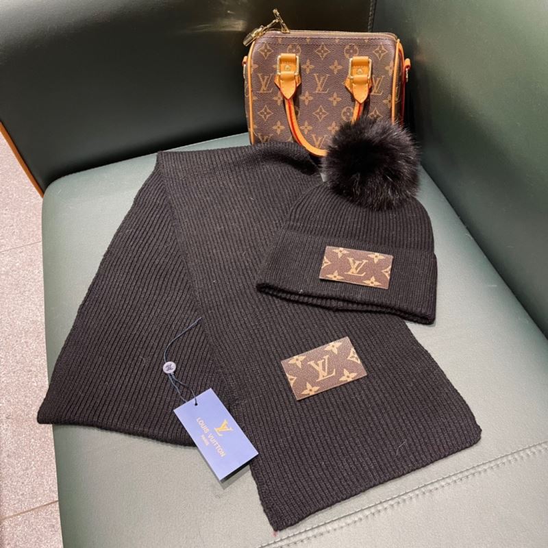 Louis Vuitton Caps Scarfs